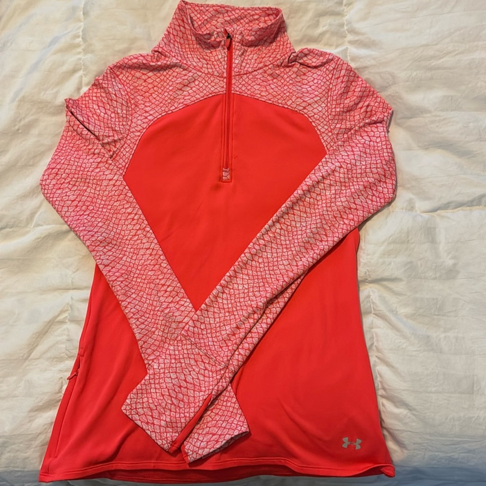 Under Armour ladies’ long sleeve golf or athletic top